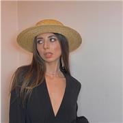 sono sempre stata appassionata di questa lingua sin da quando ero piccola ‘ ed amo trasmettere la stessa passione che ho io! Attraverso diversi metodi molto semplici ed utili!